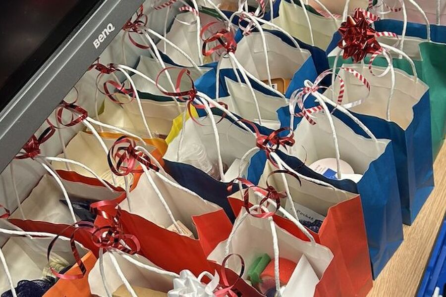 Get Ready to Volunteer pupils at Stromness Academy support Women's Aid Orkney